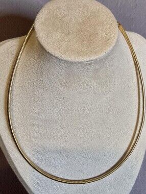 Vintage Joan Rivers Gold Tone Omega Collar Necklace